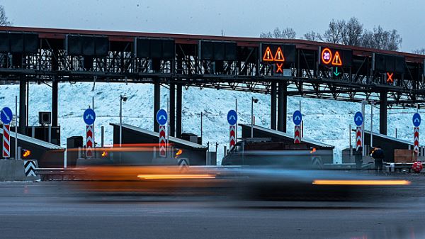 Нацсоюз водителей: 60% автомобилистов не поддерживают введение платных дорог в России